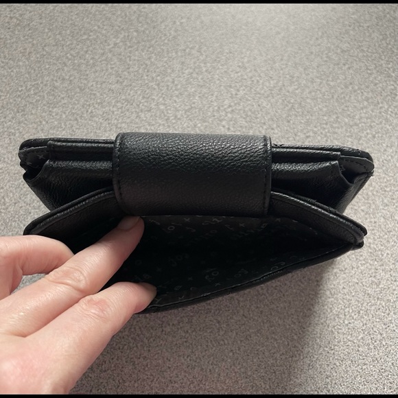 Olivia + Joy Black Quilted Wallet Cell Phone Holder - Picture 5 of 10